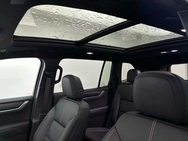 2026 GMC Acadia - Image 4 of 12