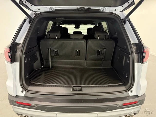 2026 GMC Acadia - Image 8 of 21