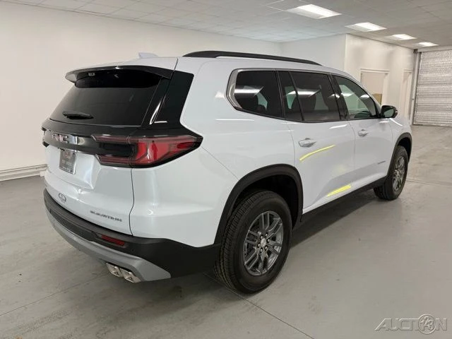 2026 GMC Acadia - Image 6 of 21