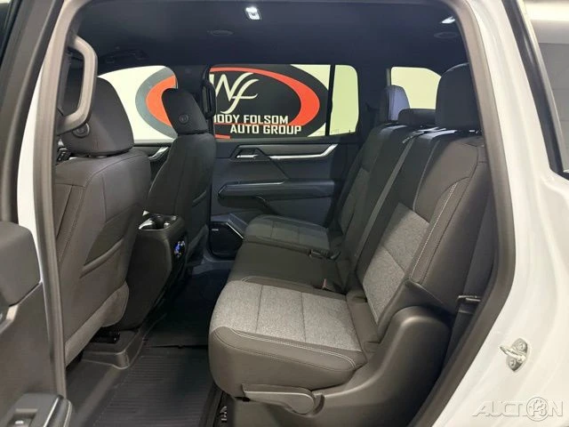 2026 GMC Acadia - Image 17 of 21