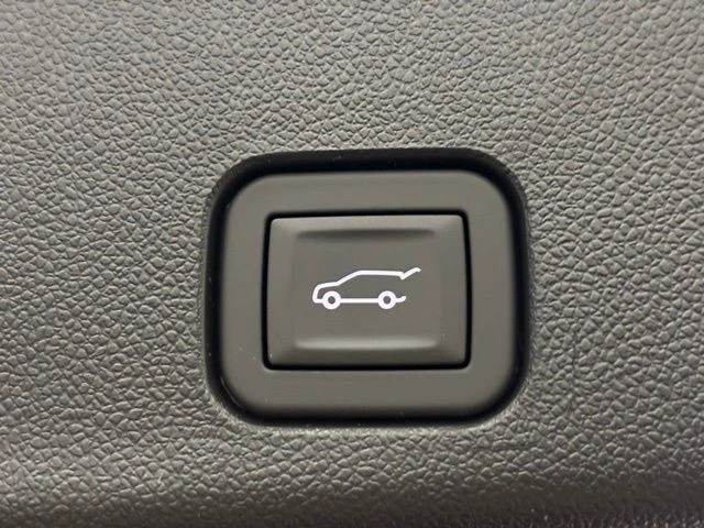 2026 GMC Acadia - Image 12 of 12