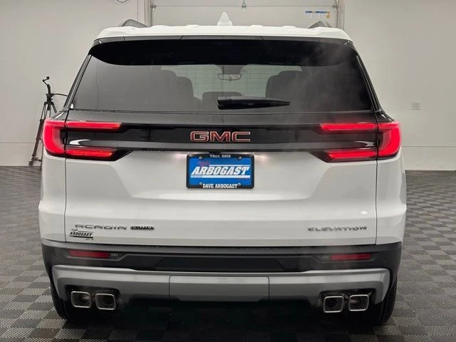 2026 GMC Acadia - Image 10 of 12