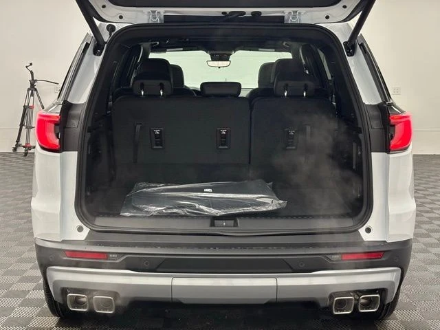 2026 GMC Acadia - Image 11 of 12