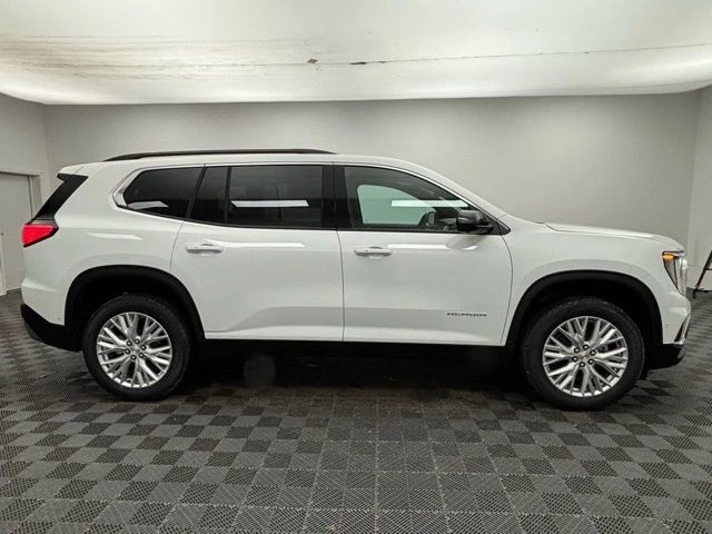 2026 GMC Acadia - Image 9 of 12