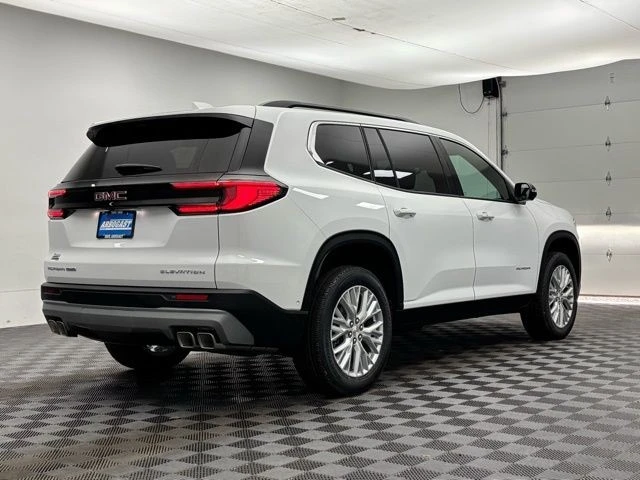 2026 GMC Acadia - Image 10 of 12