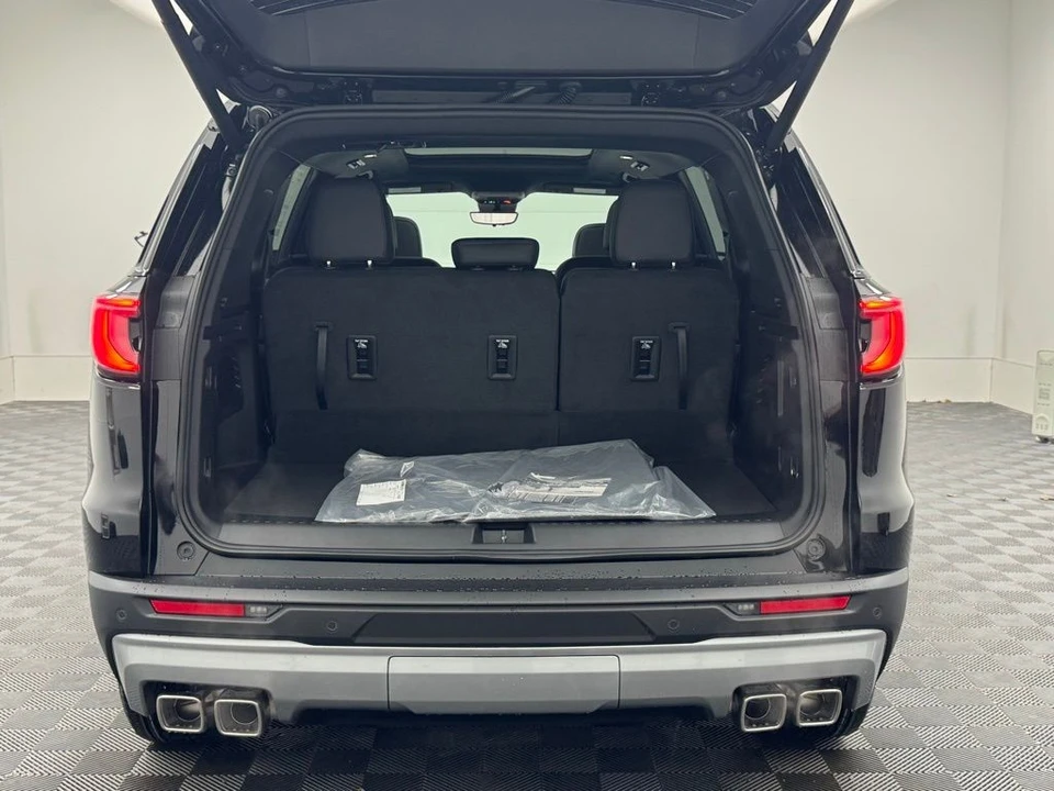 2026 GMC Acadia - Image 12 of 12