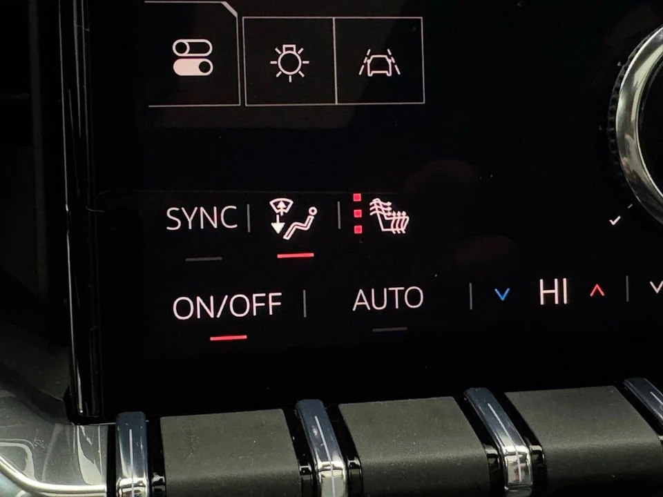 2026 GMC Acadia - Image 5 of 12