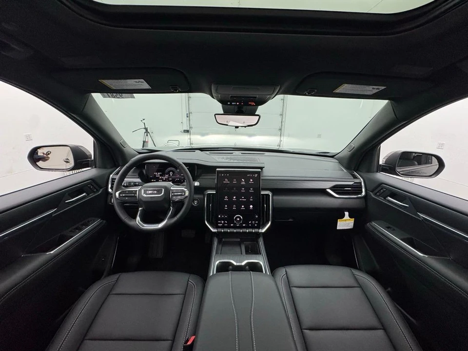 2026 GMC Acadia - Image 2 of 12