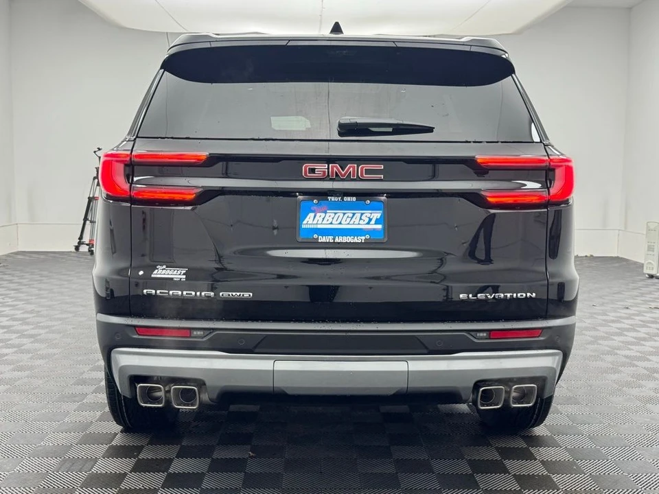 2026 GMC Acadia - Image 11 of 12