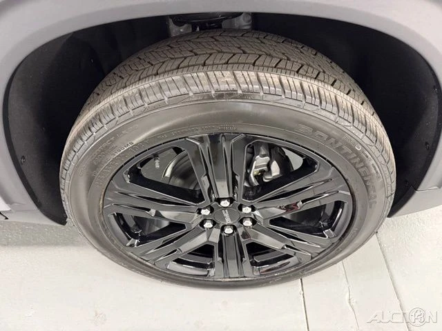 2026 GMC Acadia - Image 4 of 12