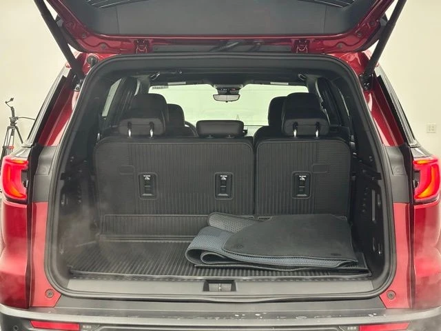 2026 GMC Acadia - Image 10 of 12
