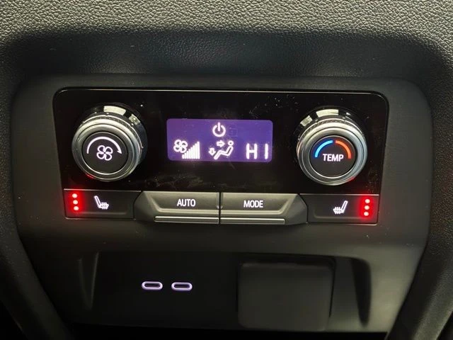 2026 GMC Acadia - Image 8 of 12