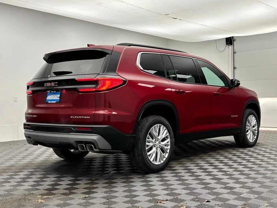 2026 GMC Acadia - Image 10 of 12