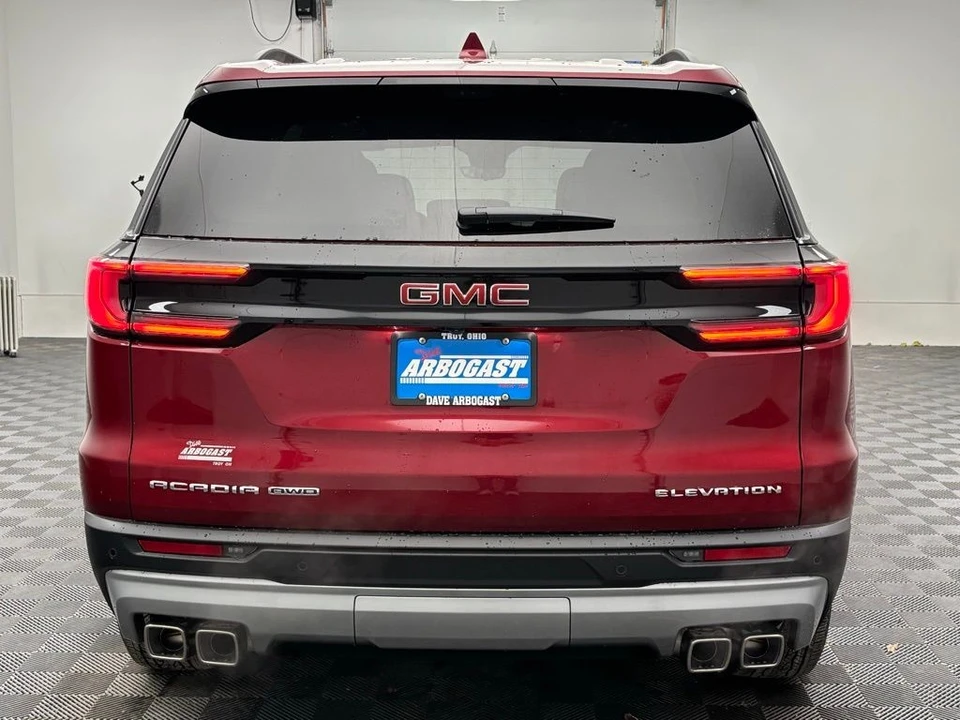 2026 GMC Acadia - Image 11 of 12