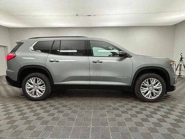 2026 GMC Acadia - Image 8 of 12