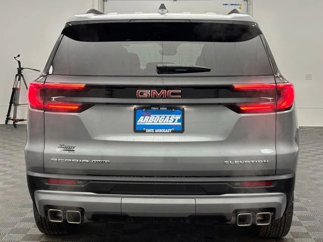 2026 GMC Acadia - Image 10 of 12