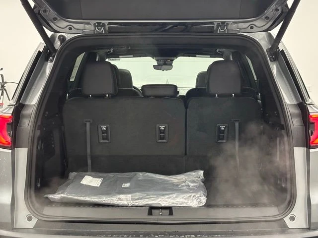 2026 GMC Acadia - Image 11 of 12