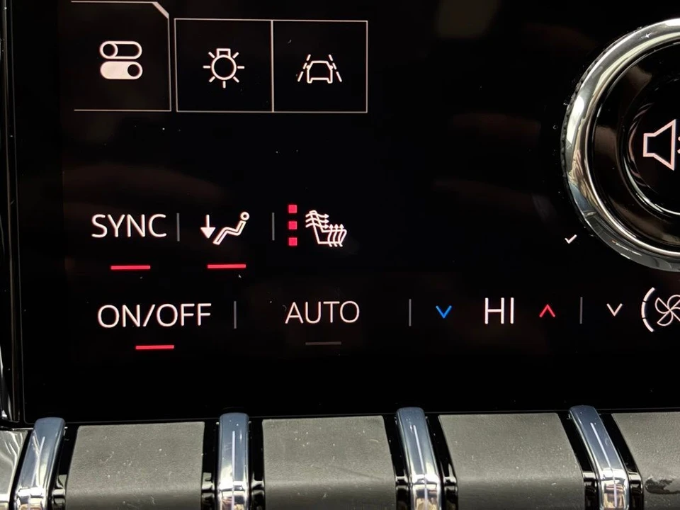 2026 GMC Acadia - Image 5 of 12