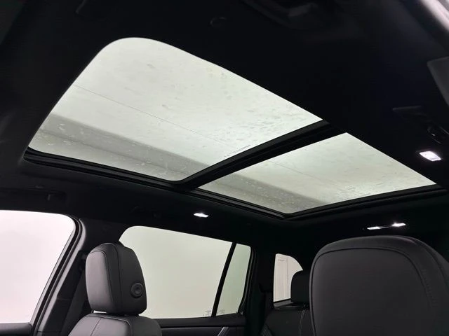 2026 GMC Acadia - Image 4 of 12