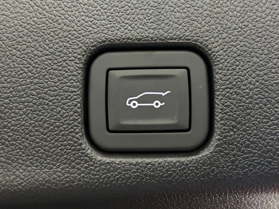 2026 GMC Acadia - Image 12 of 12
