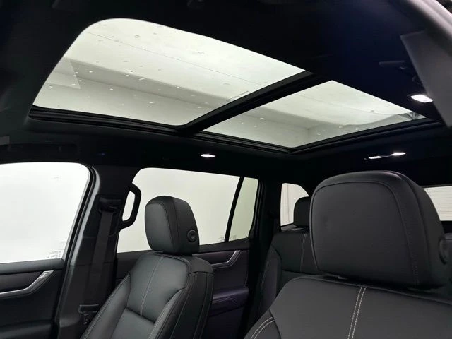 2026 GMC Acadia - Image 4 of 12