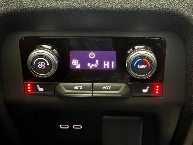 2026 GMC Acadia - Image 8 of 12