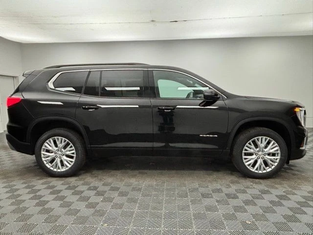 2026 GMC Acadia - Image 9 of 12