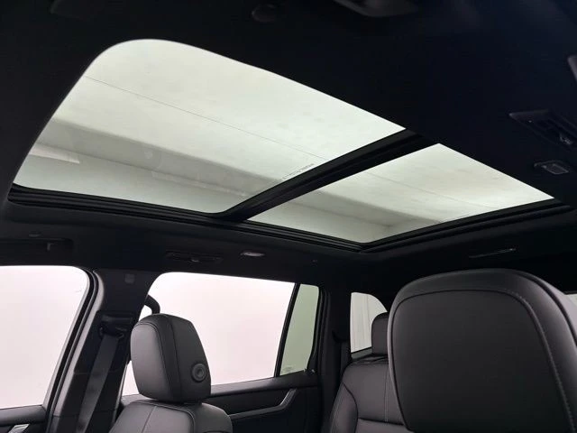 2026 GMC Acadia - Image 4 of 12