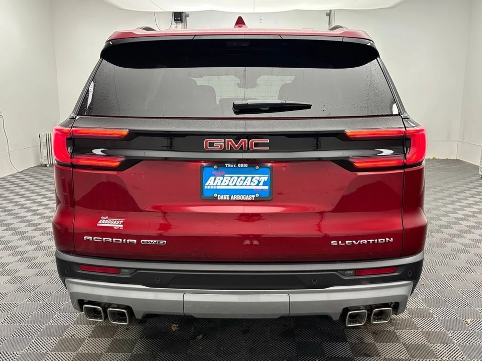 2026 GMC Acadia - Image 9 of 12