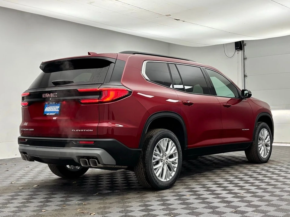 2026 GMC Acadia - Image 8 of 12