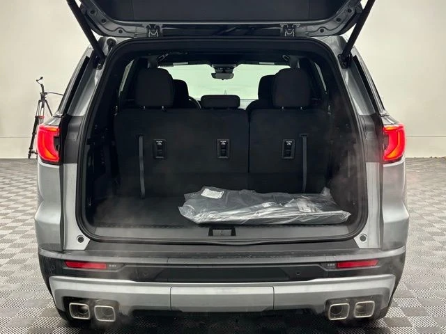 2026 GMC Acadia - Image 10 of 12