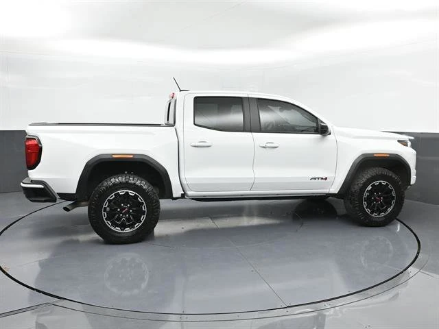 2026 GMC Canyon - Image 5 of 20