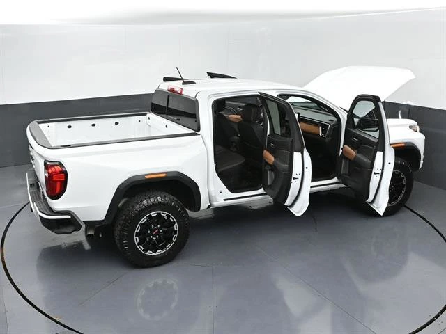 2026 GMC Canyon - Image 8 of 20