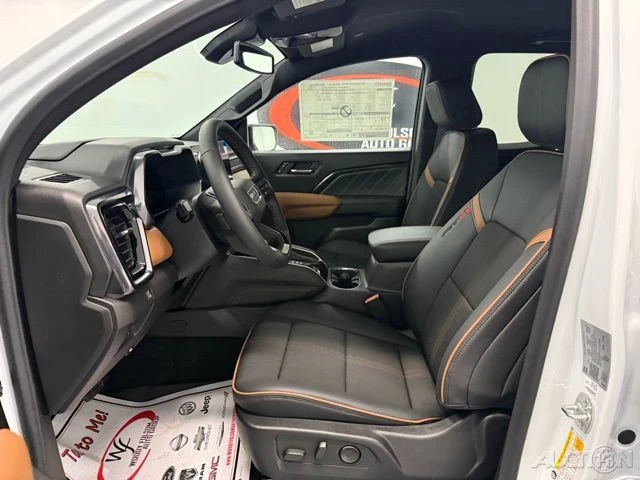 2026 GMC Canyon 2nd Gen - Image 9 of 12