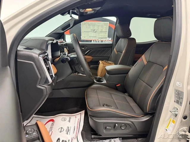 2026 GMC Canyon 2nd Gen - Image 11 of 12