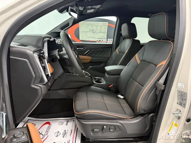 2026 GMC Canyon 2nd Gen - Image 11 of 12