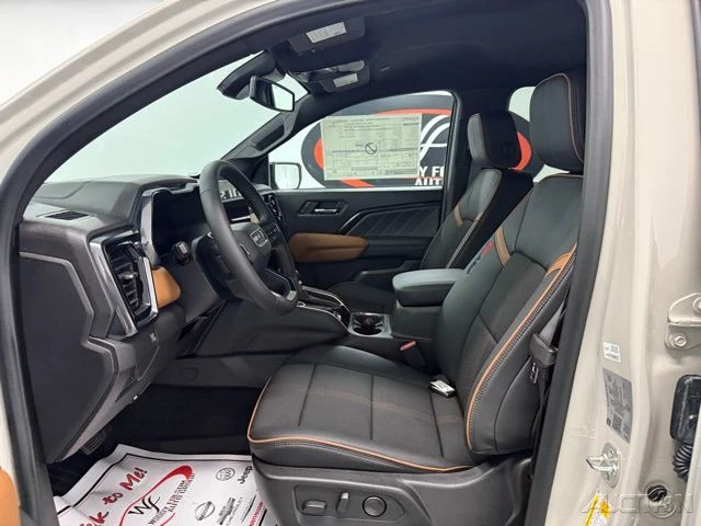 2026 GMC Canyon 2nd Gen - Image 9 of 12