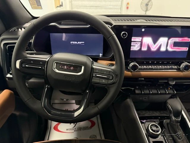 2026 GMC Canyon 2nd Gen - Image 17 of 21