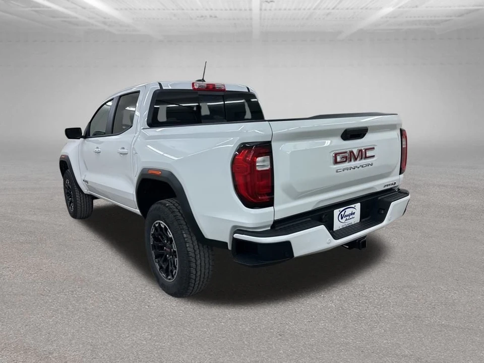 2026 GMC Canyon 2nd Gen - Image 7 of 12