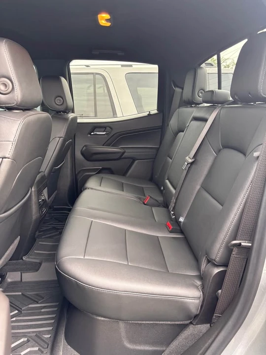 2026 GMC Canyon - Image 6 of 12
