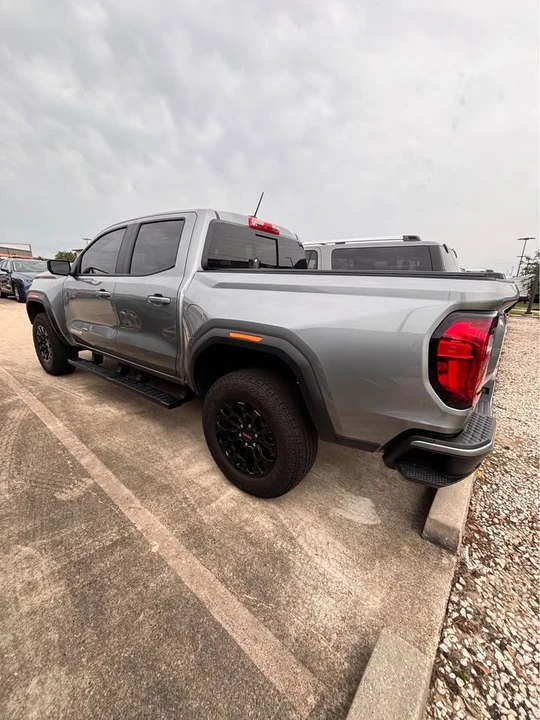 2026 GMC Canyon - Image 5 of 12