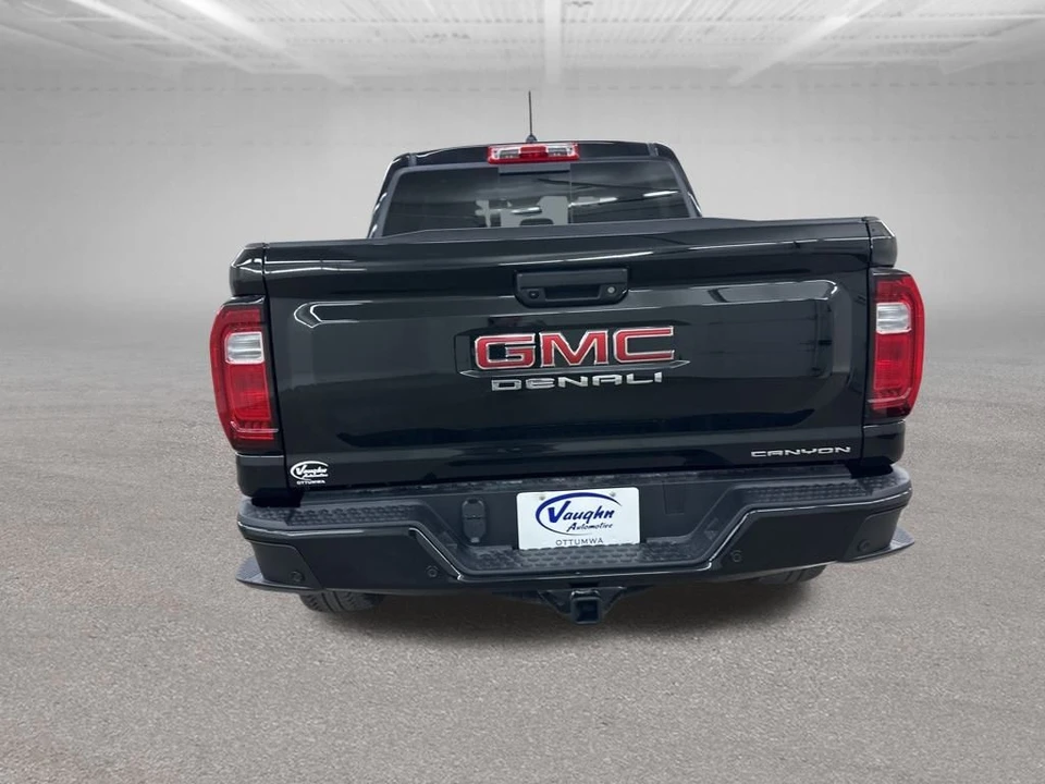 2026 GMC Canyon 2nd Gen - Image 9 of 12