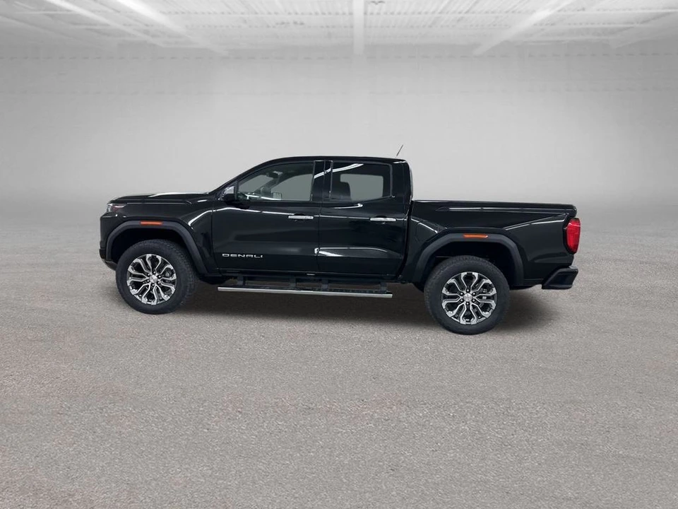 2026 GMC Canyon 2nd Gen - Image 6 of 12