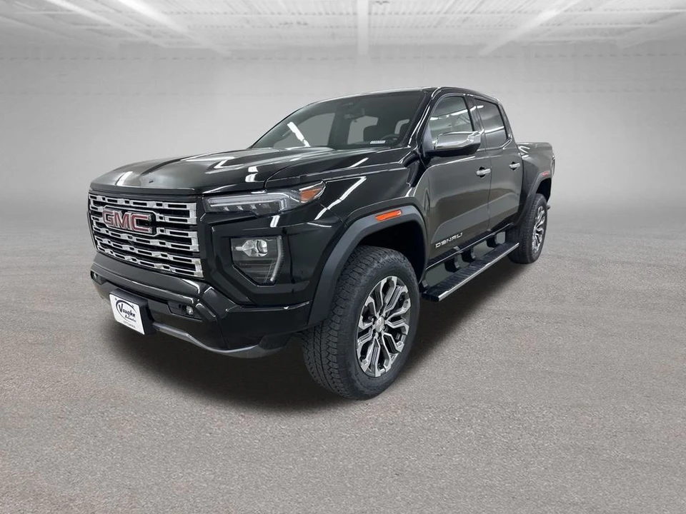 2026 GMC Canyon 2nd Gen - Image 5 of 12