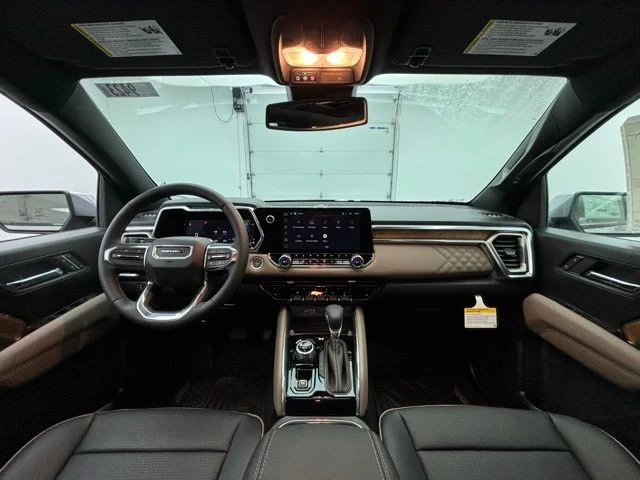 2026 GMC Canyon 2nd Gen - Image 2 of 12
