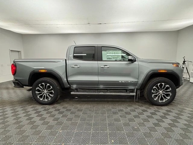 2026 GMC Canyon 2nd Gen - Image 6 of 12