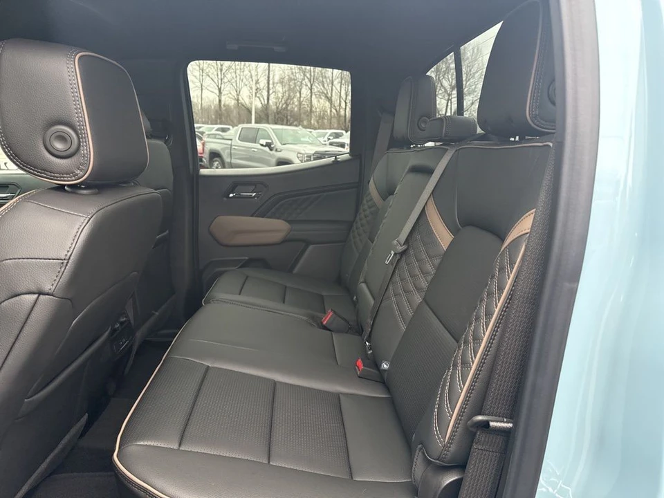 2026 GMC Canyon 2nd Gen - Image 12 of 12