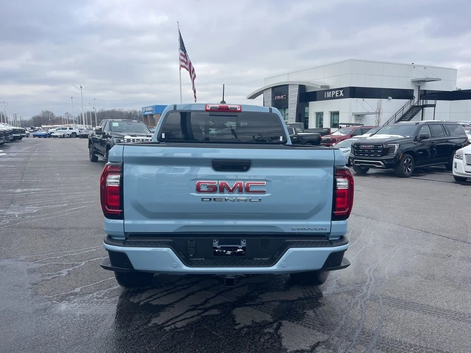 2026 GMC Canyon 2nd Gen - Image 4 of 12