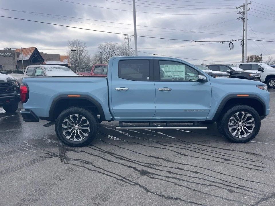 2026 GMC Canyon 2nd Gen - Image 6 of 12