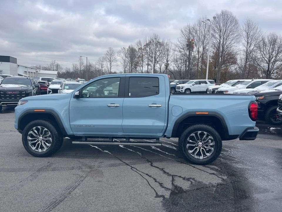 2026 GMC Canyon 2nd Gen - Image 2 of 12
